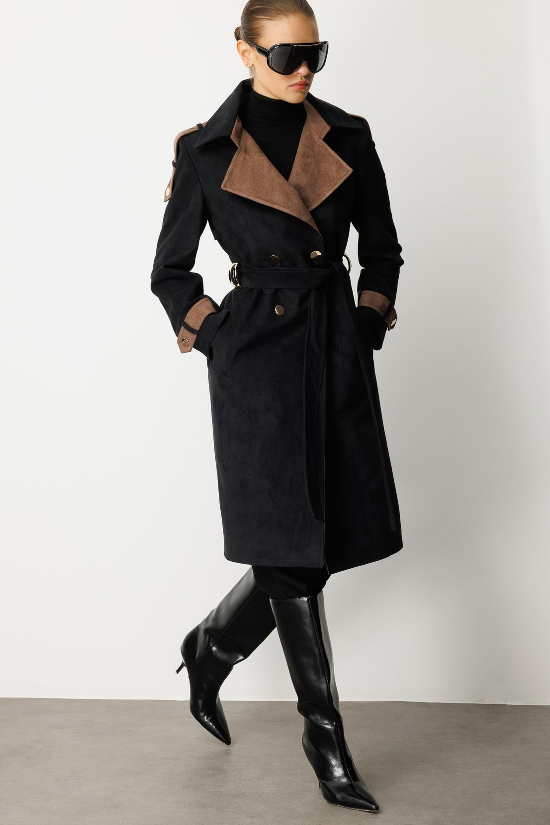 Kendi Kumaşından Garnili Trençkot SİYAH