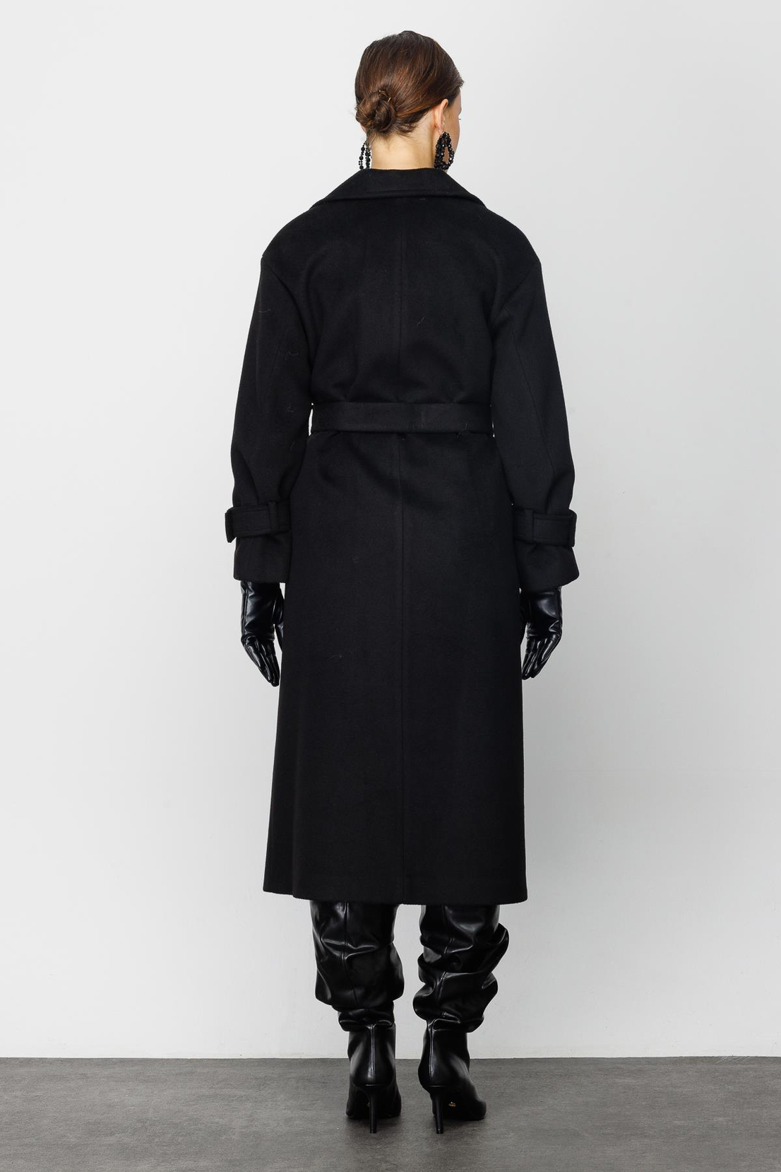 KRUVAZE YAKA KAŞE KABAN SİYAH