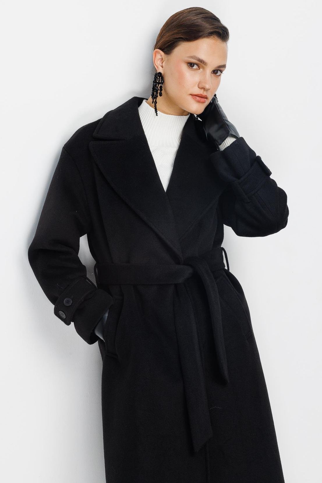 KRUVAZE YAKA KAŞE KABAN SİYAH