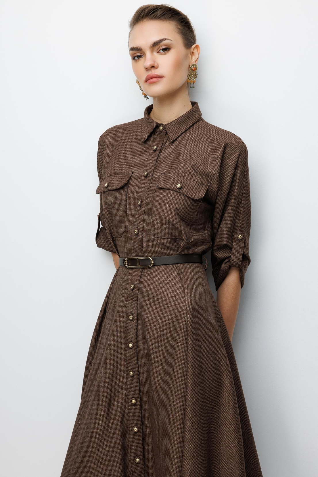 Küçük Kazayağı Desen Kemerli Elbise KAHVE