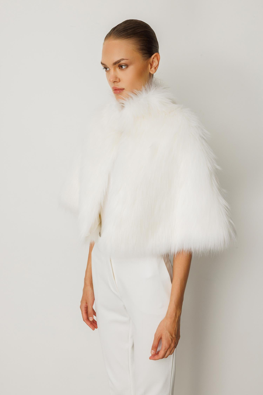 Kürk Detay Pelerin BEYAZ