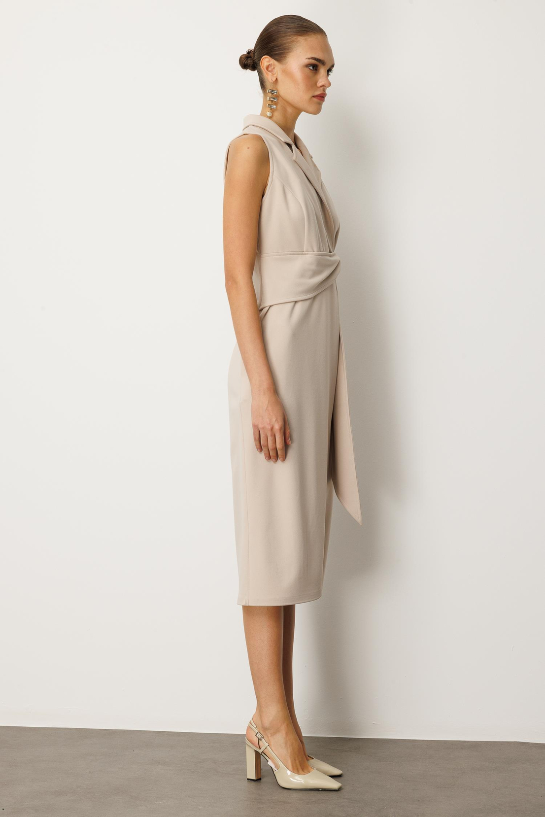 Kuşaklı Kruvaze Elbise BEJ