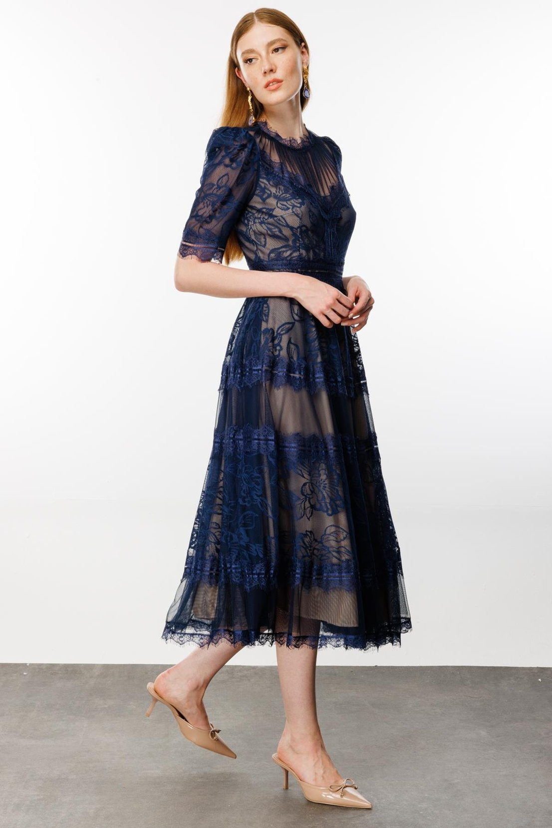 Lacivert Dantel Detay Elbise