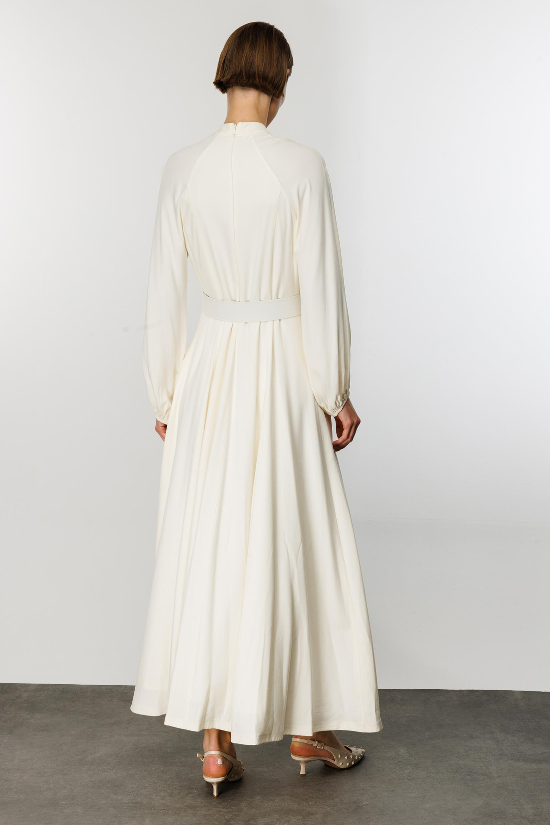 Nefeli Birit Düğmeli Kemerli Ekru Elbise