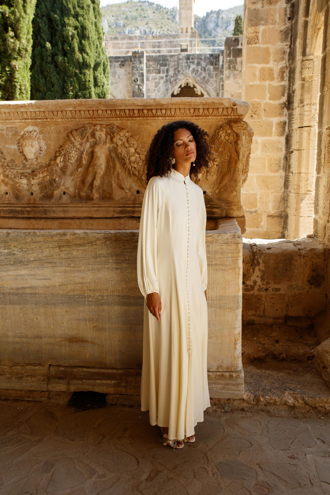 Nefeli Birit Düğmeli Kemerli Ekru Elbise