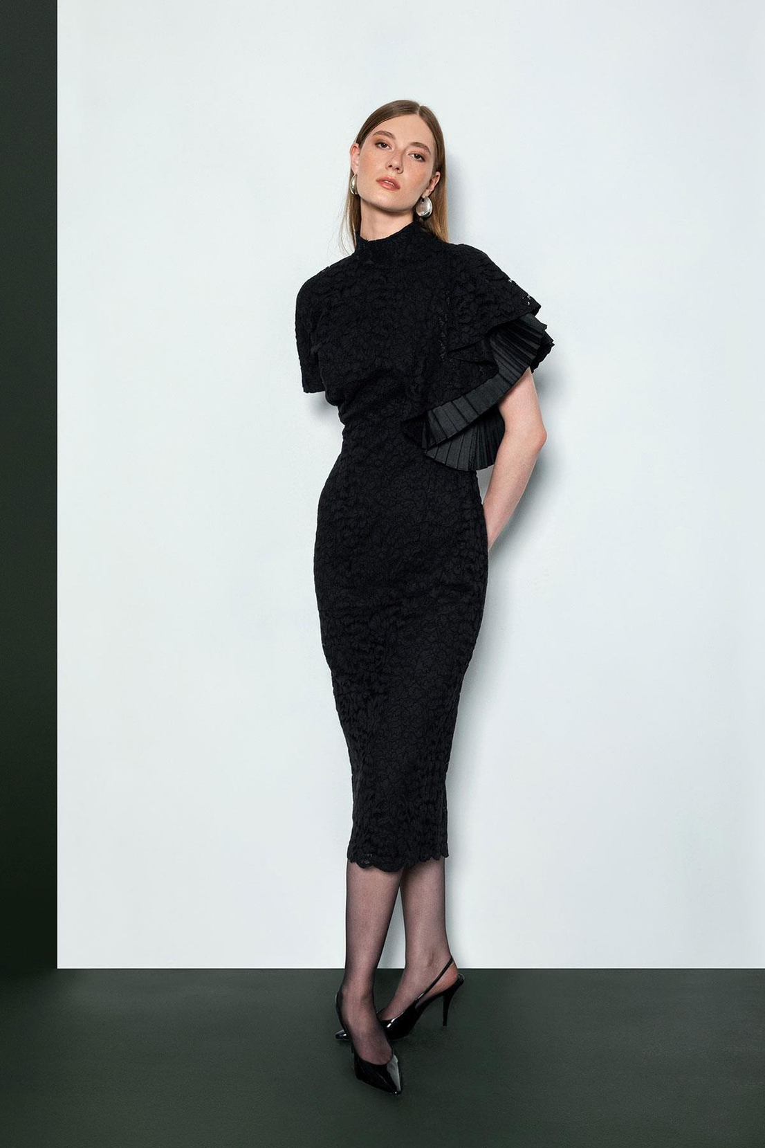 NEFELİ Kol Fırfırlı Dantel İşleme Elbise