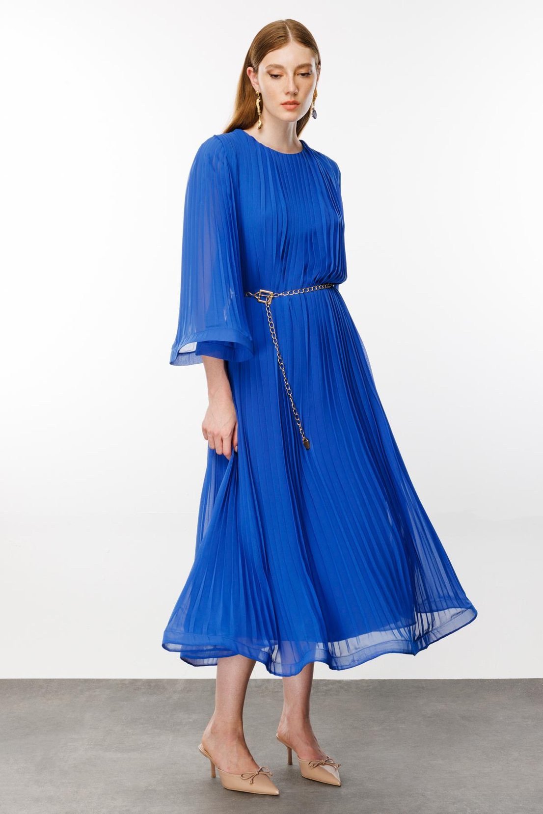 Nefeli Piliseli Grenli Zincir Kemerli Elbise Mavi