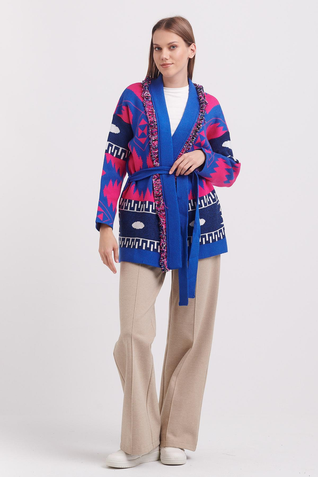 Nefeli Saçak Detaylı Kemerli Hırka