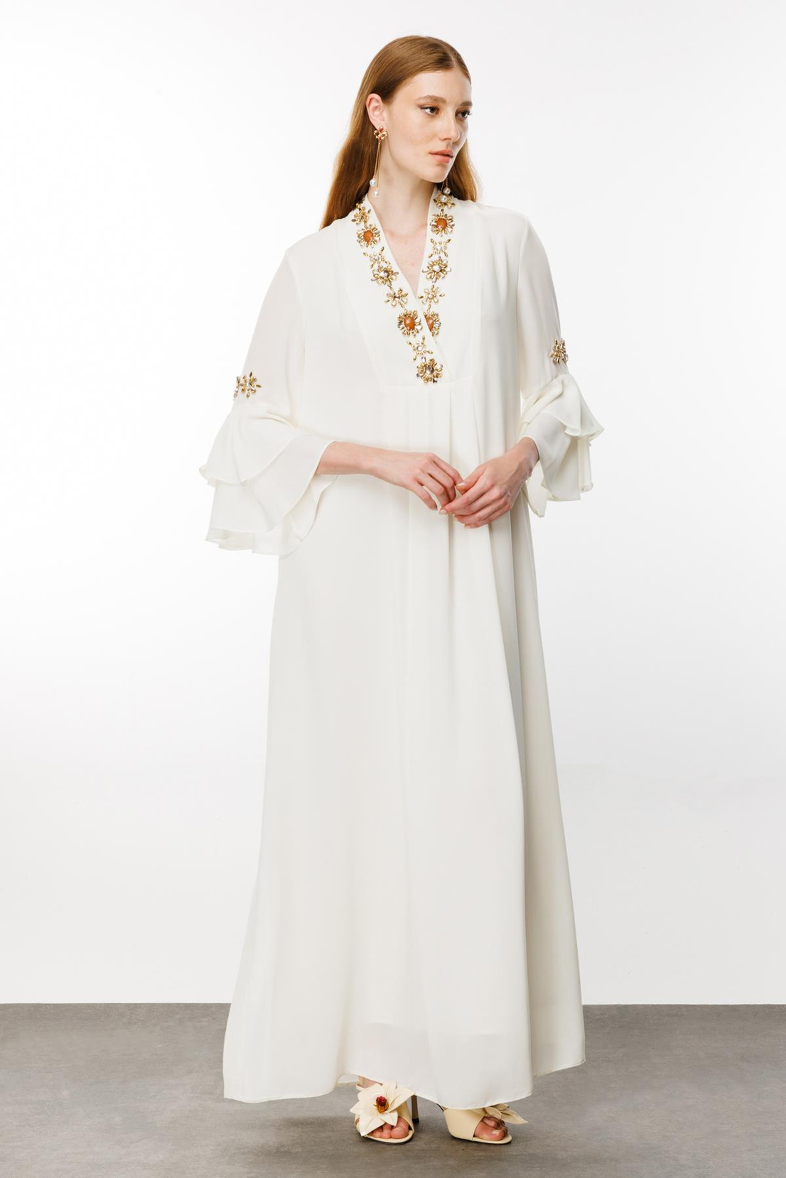 Nefeli V Yaka Kol Taş İşleme Detaylı  Ekru Elbise 