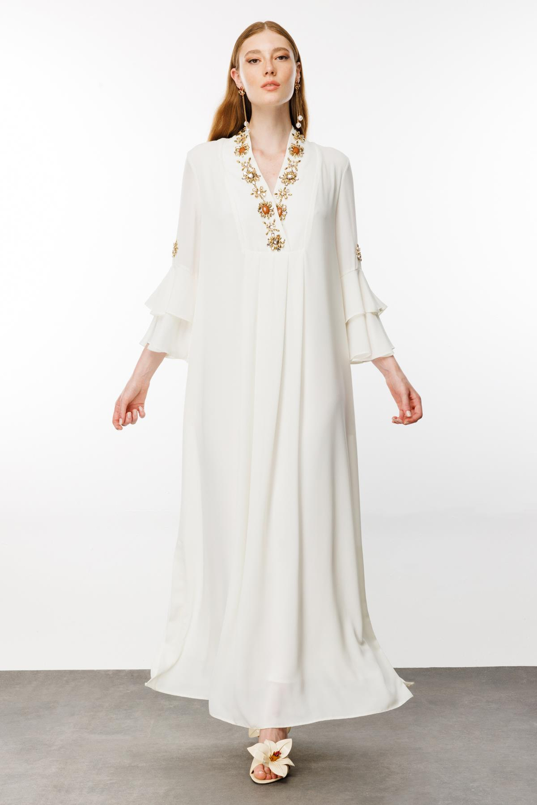 Nefeli V Yaka Kol Taş İşleme Detaylı  Ekru Elbise 