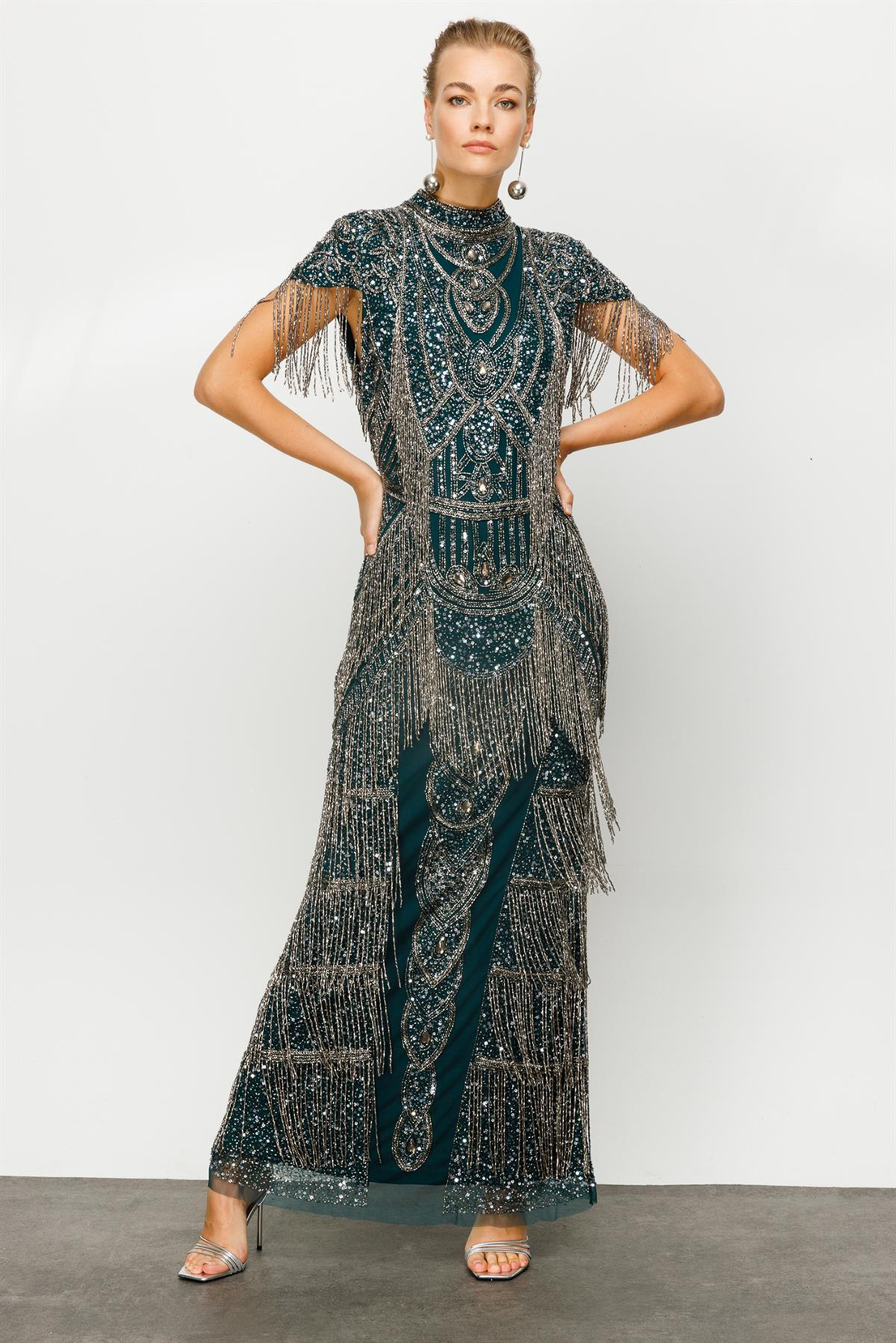 Özel Tasarım Püskül Taşlı Gece Elbise