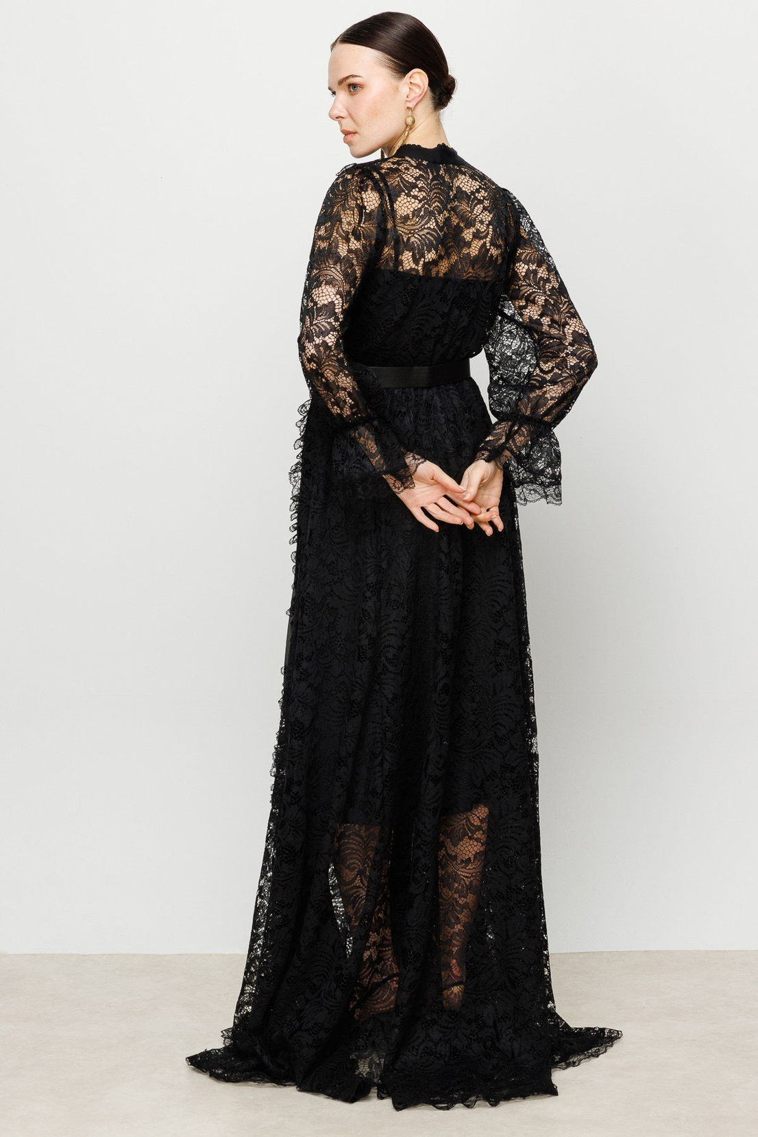 Pelerinli Dantel Detay Elbise 