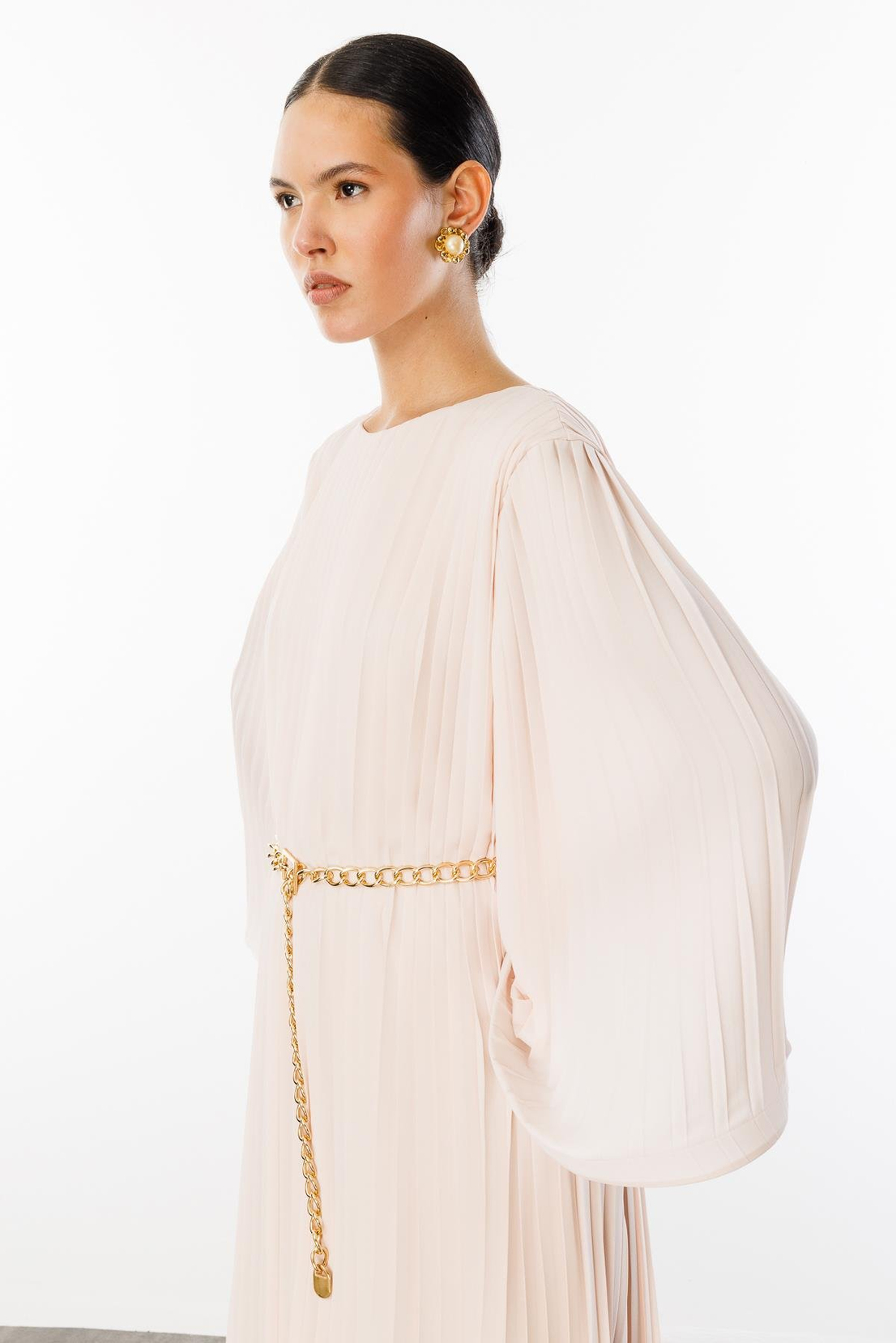 Piliseli Grenli Zincir Kemerli Elbise BEJ