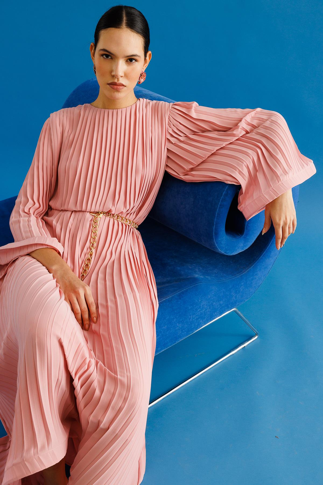 Piliseli Grenli Zincir Kemerli Elbise PUDRA