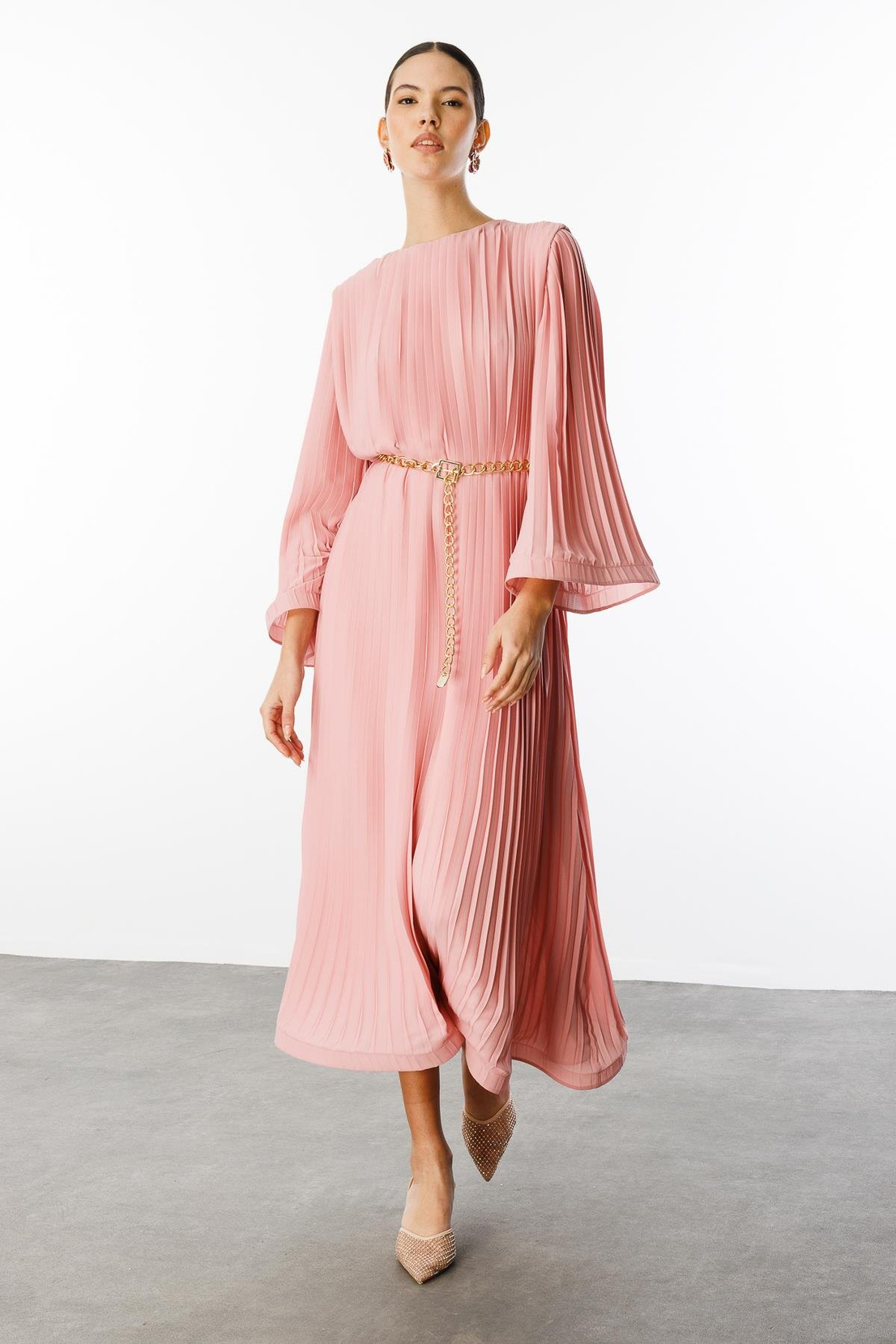 Piliseli Grenli Zincir Kemerli Elbise PUDRA