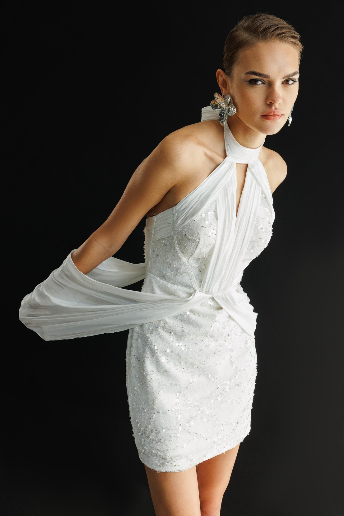 Saten Garnili Payetli Dekolte Detay Elbise EKRU