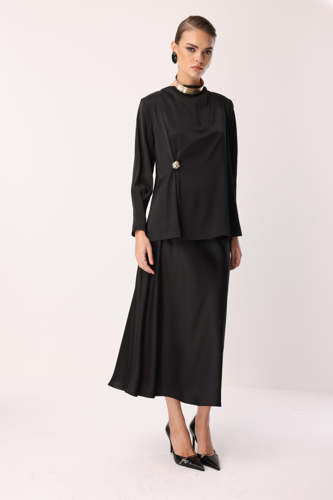 Saten Verev Etek SİYAH