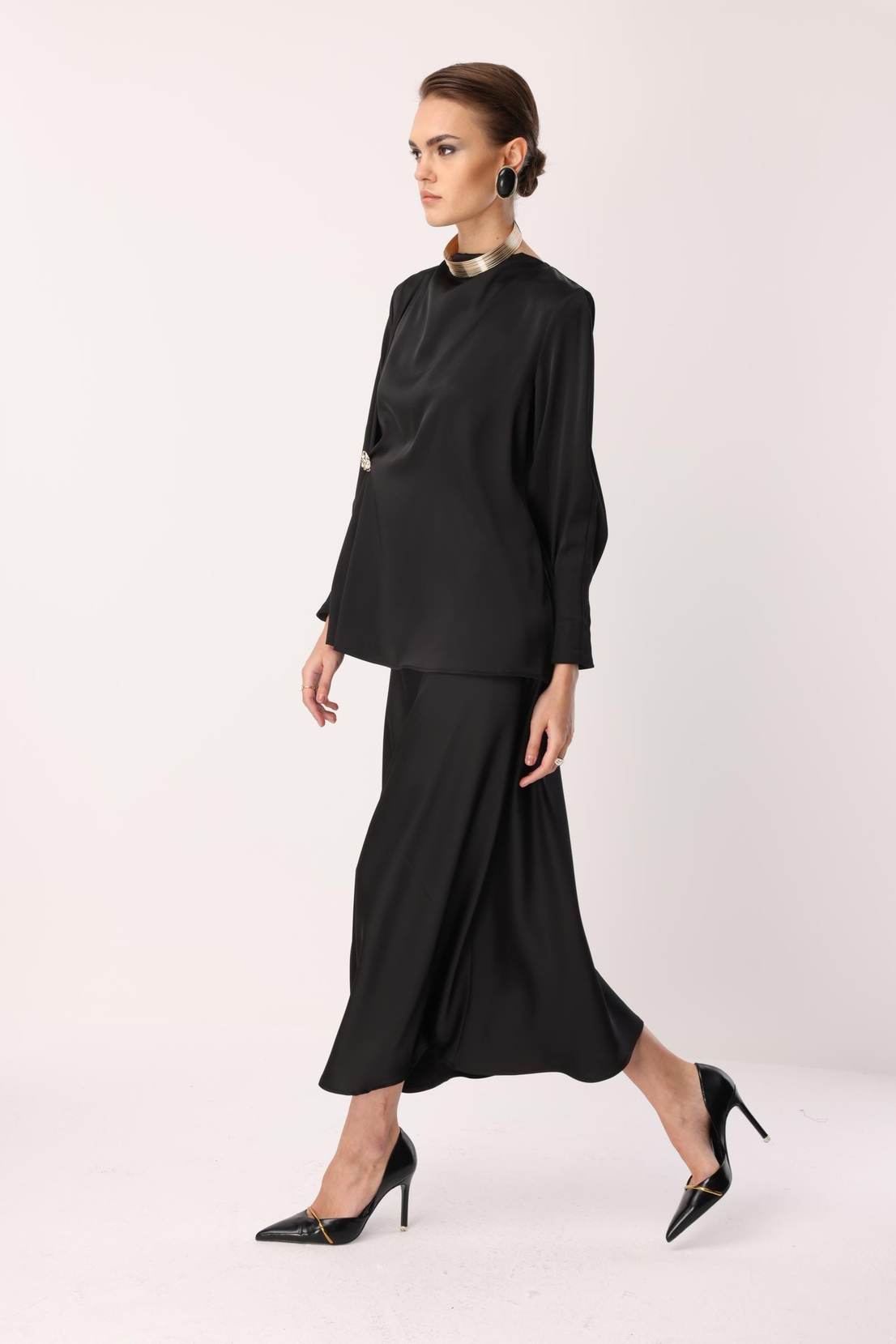 Saten Verev Etek SİYAH