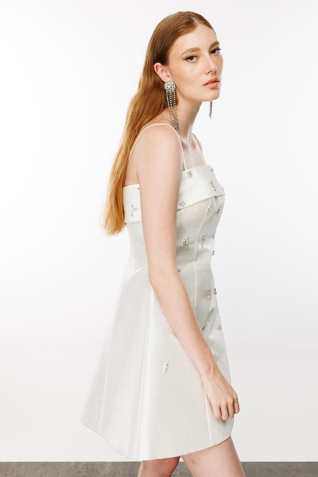 Taş Aksesuarlı İnce Askılı Elbise EKRU