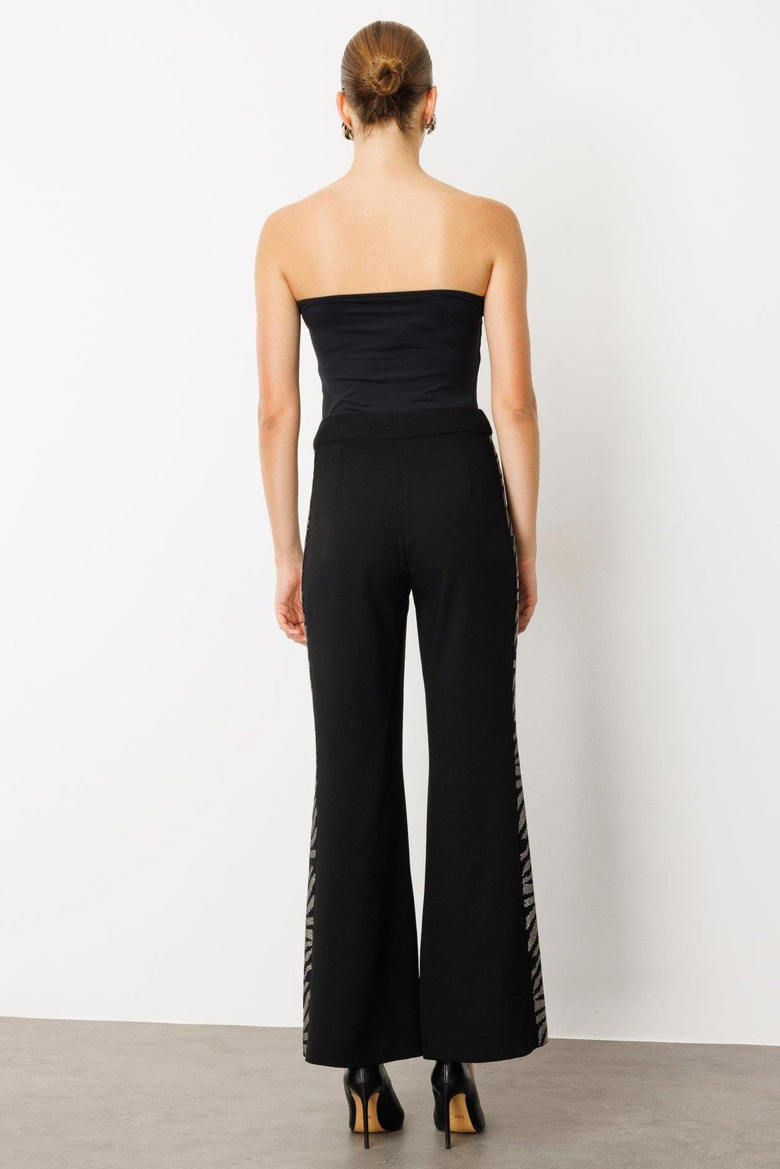 Taş Şeritli Bol Paça Pantolon SİYAH