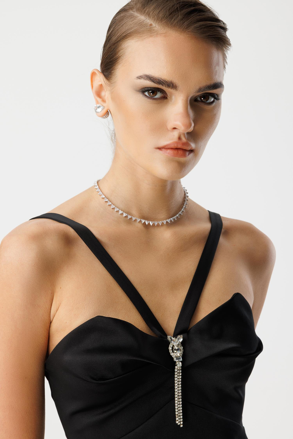 Yaka Askı Detay Mini Elbise SİYAH