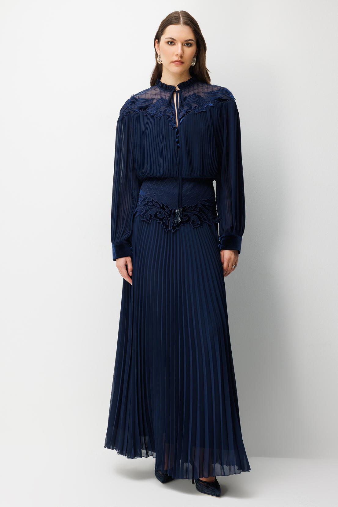 Yaka Bel Dantel İşleme Detay Maxi Boy Elbise LACİVERT