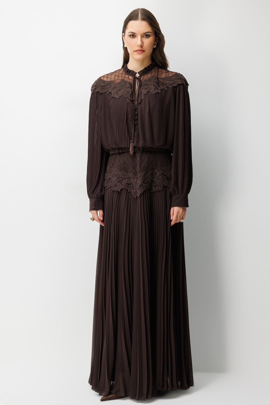 Yaka Bel Dantel İşleme Detay Maxi Boy Elbise KAHVERENGİ