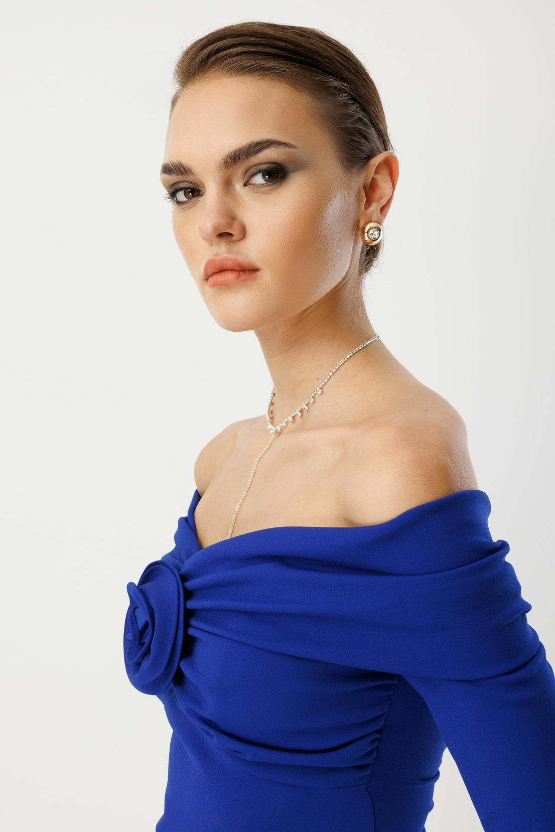 Yaka Gül Detaylı Elbise SAKS