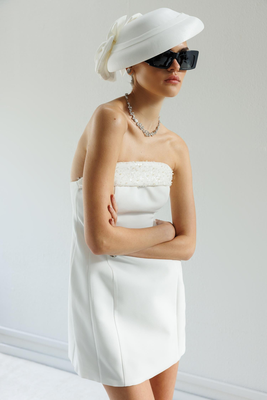 Yaka İşleme Detaylı Mini Elbise EKRU