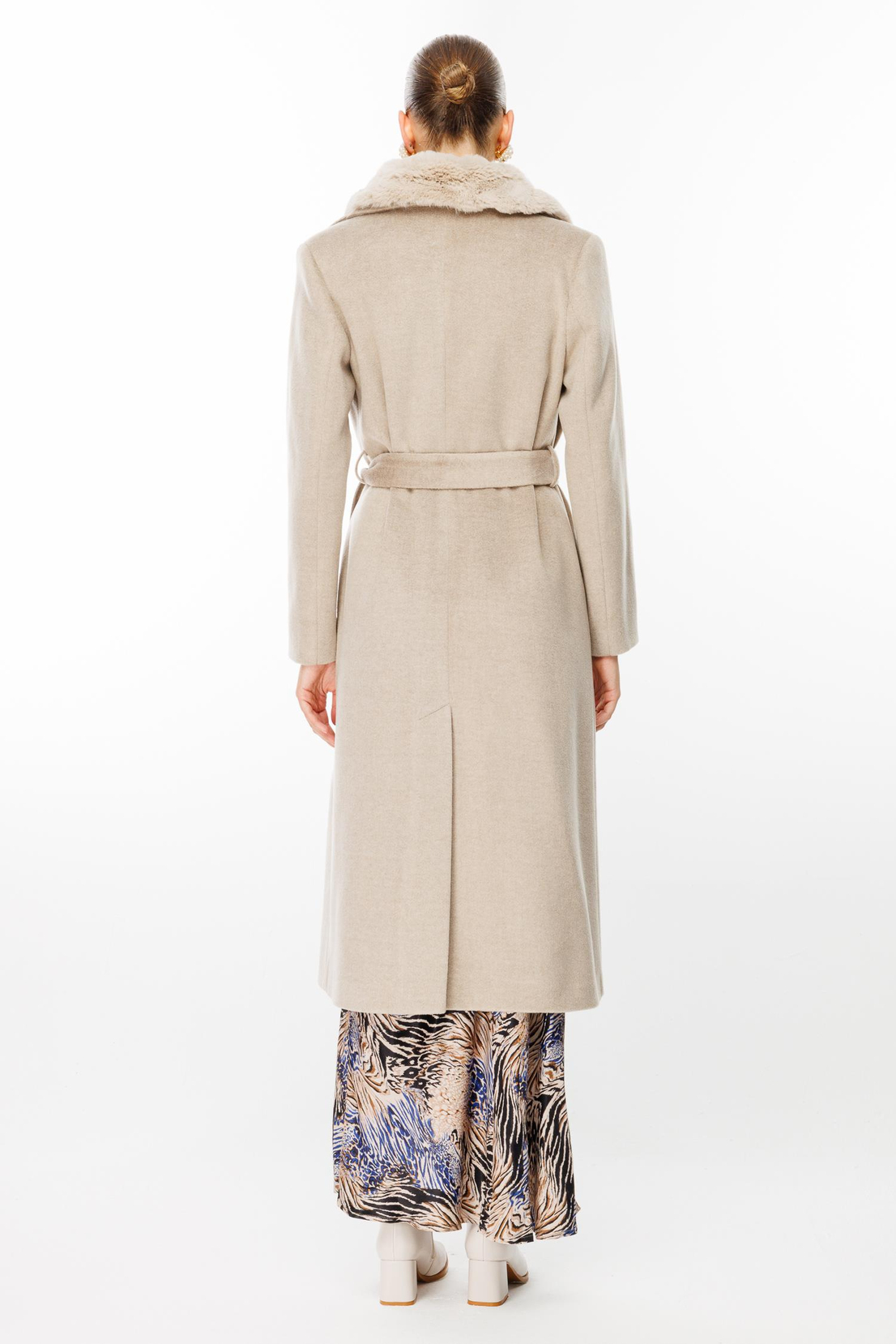 Yaka Kürk Detaylı Bel Kuşaklı Kaşe Kaban TAŞ