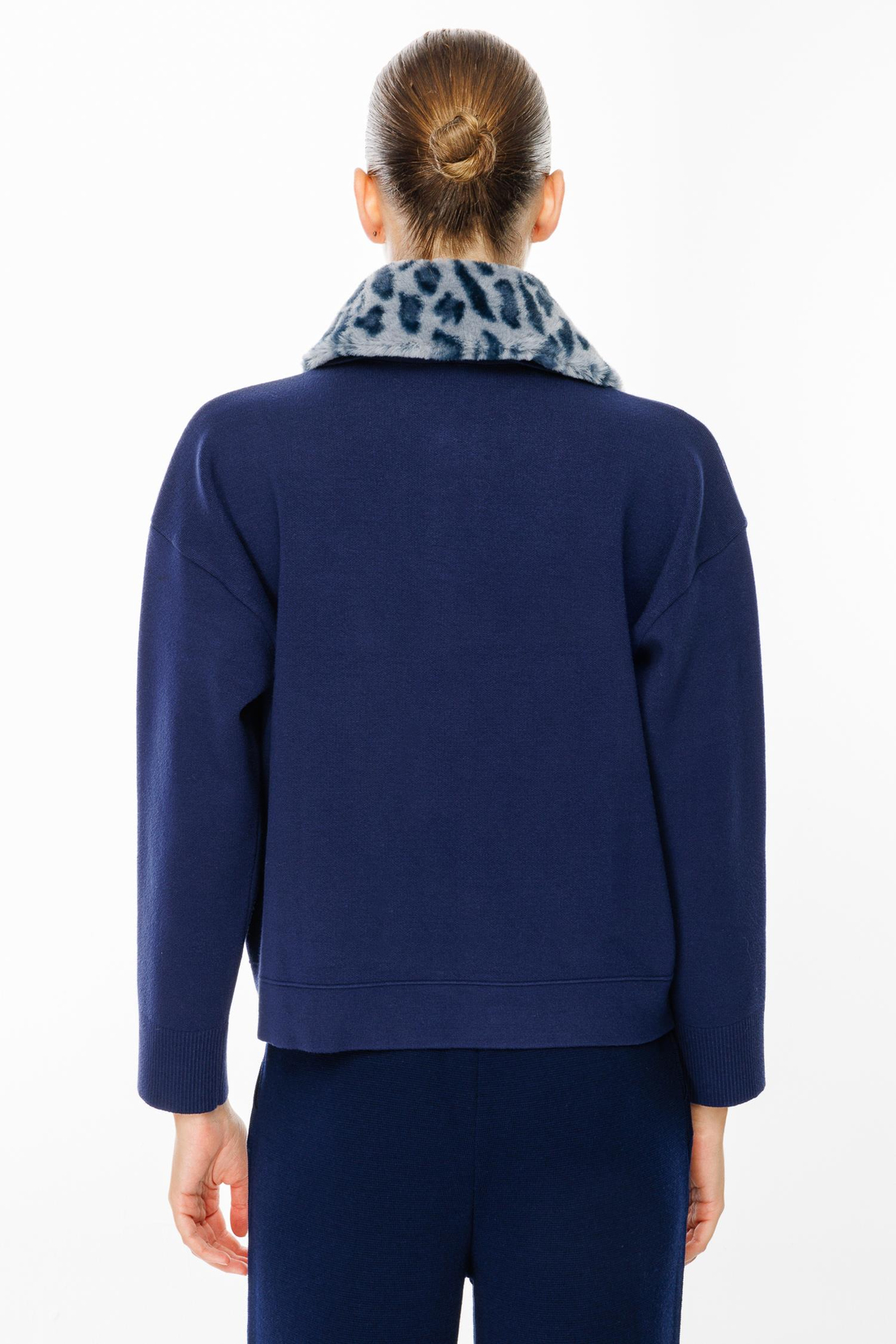 Yaka Kürk Detaylı Düğmeli Ceket LACİVERT