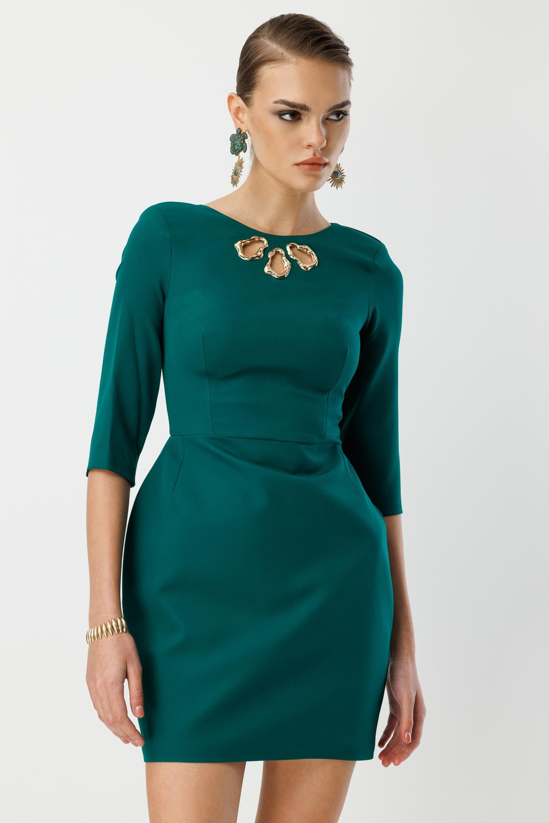 Yaka Lazer Aksesuar Detaylı Mini Elbise ZÜMRÜT