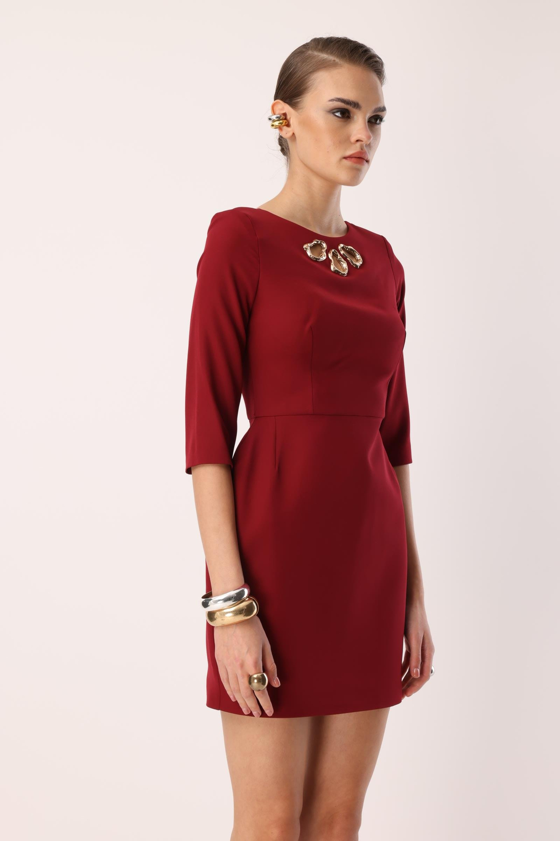 Yaka Lazer Aksesuar Detaylı Mini Elbise BORDO