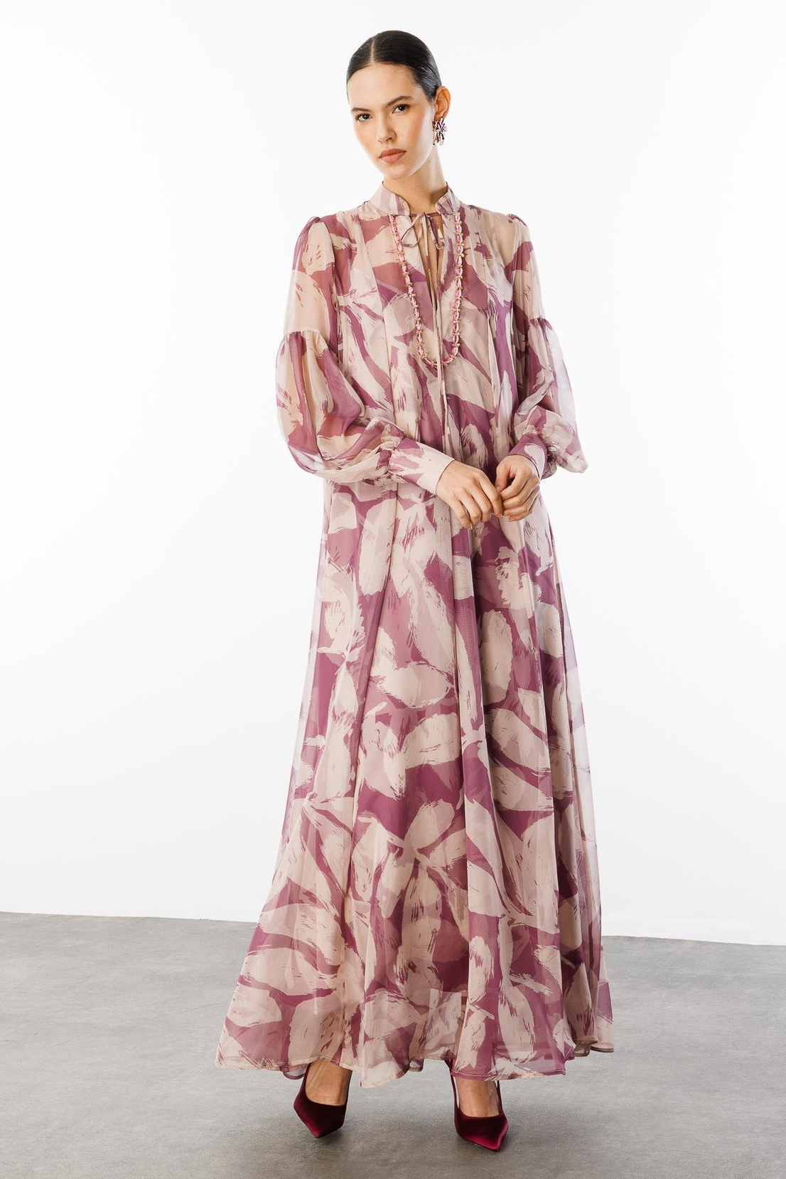 Yaka Taş İşlemeli Dijital Elbise PUDRA