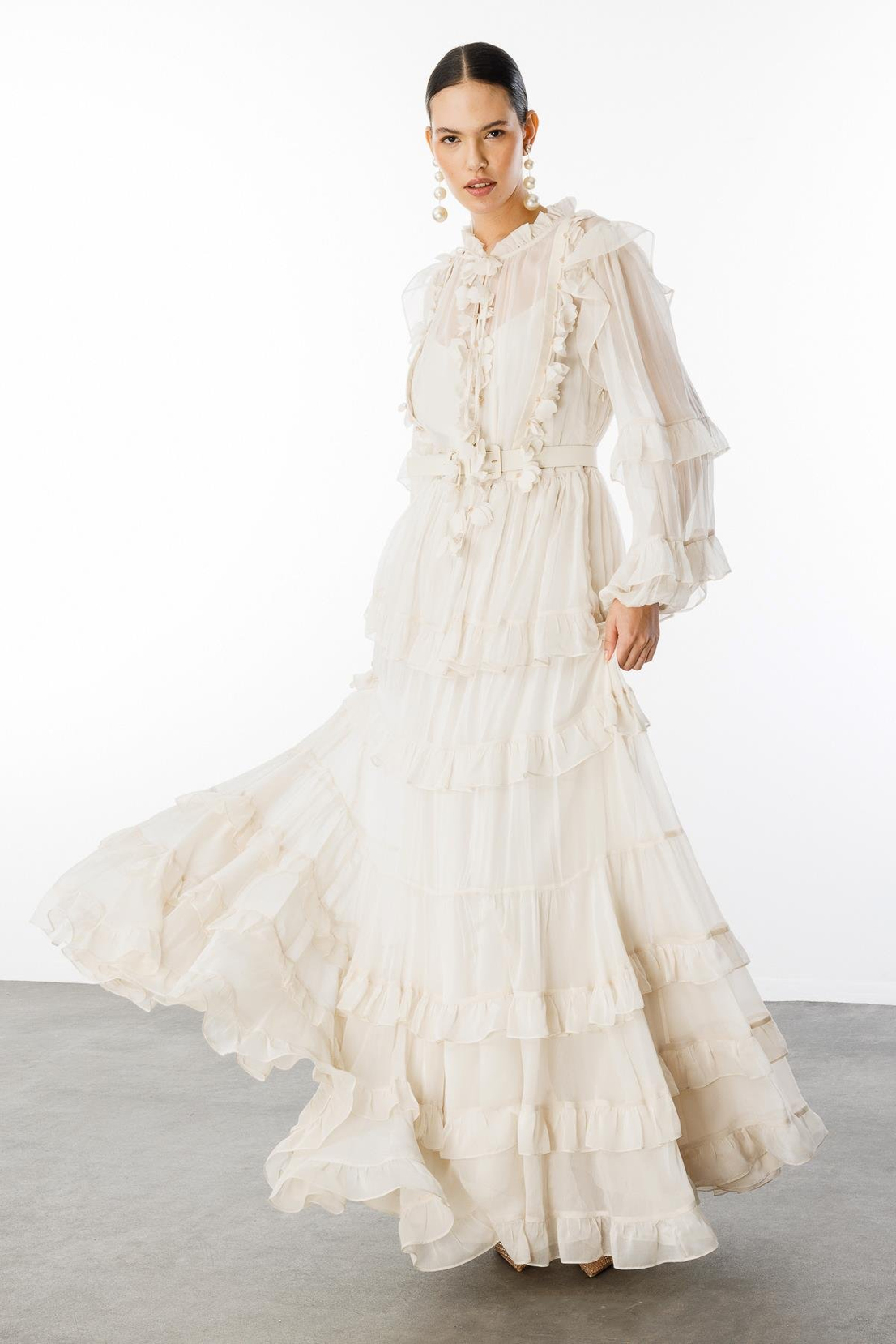 Yaka Volan Detaylı Maxi Boy Şifon Elbise EKRU