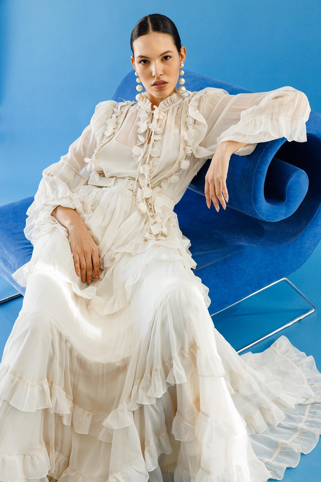 Yaka Volan Detaylı Maxi Boy Şifon Elbise EKRU