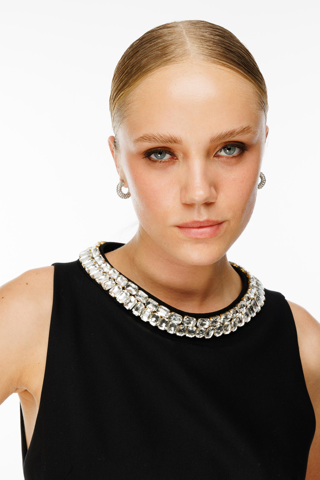 Yakası Taş İşlemeli Mini Elbise SİYAH