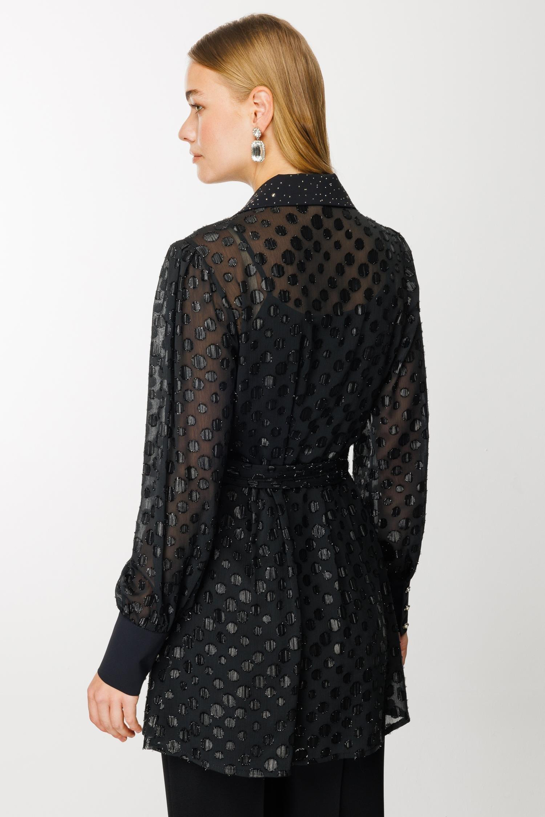 Yakası Taşlı Puantiyeli Uzun Tunik SİYAH