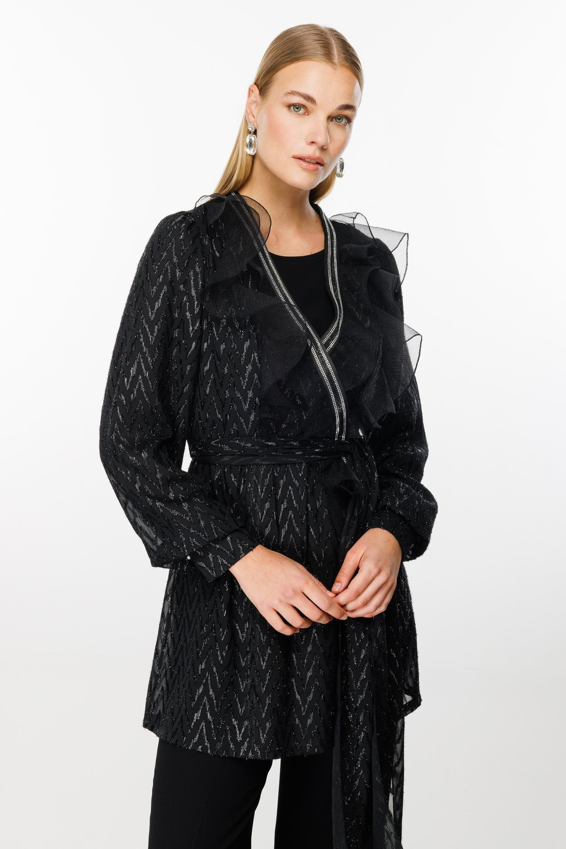 Yakası Volanlı Simli Uzun Tunik SİYAH