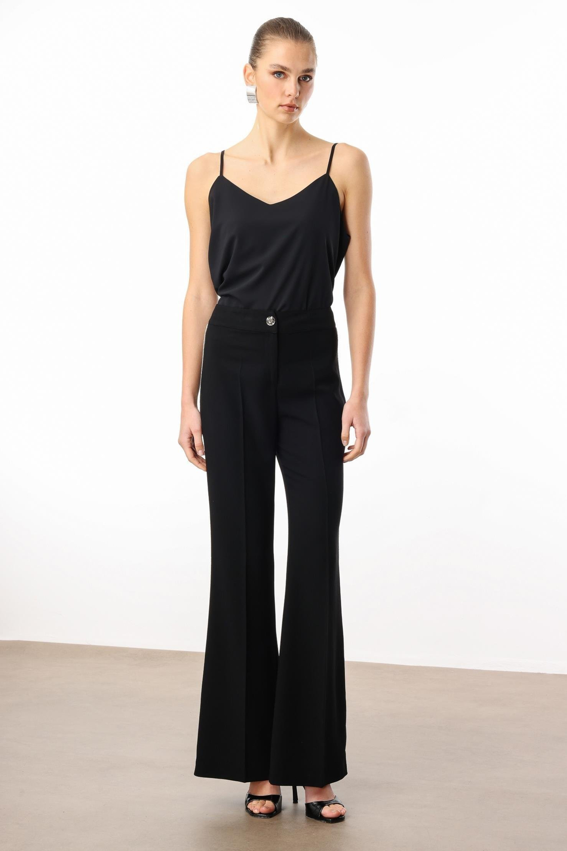 Yanları Şerit Swaroski Pantolon SİYAH