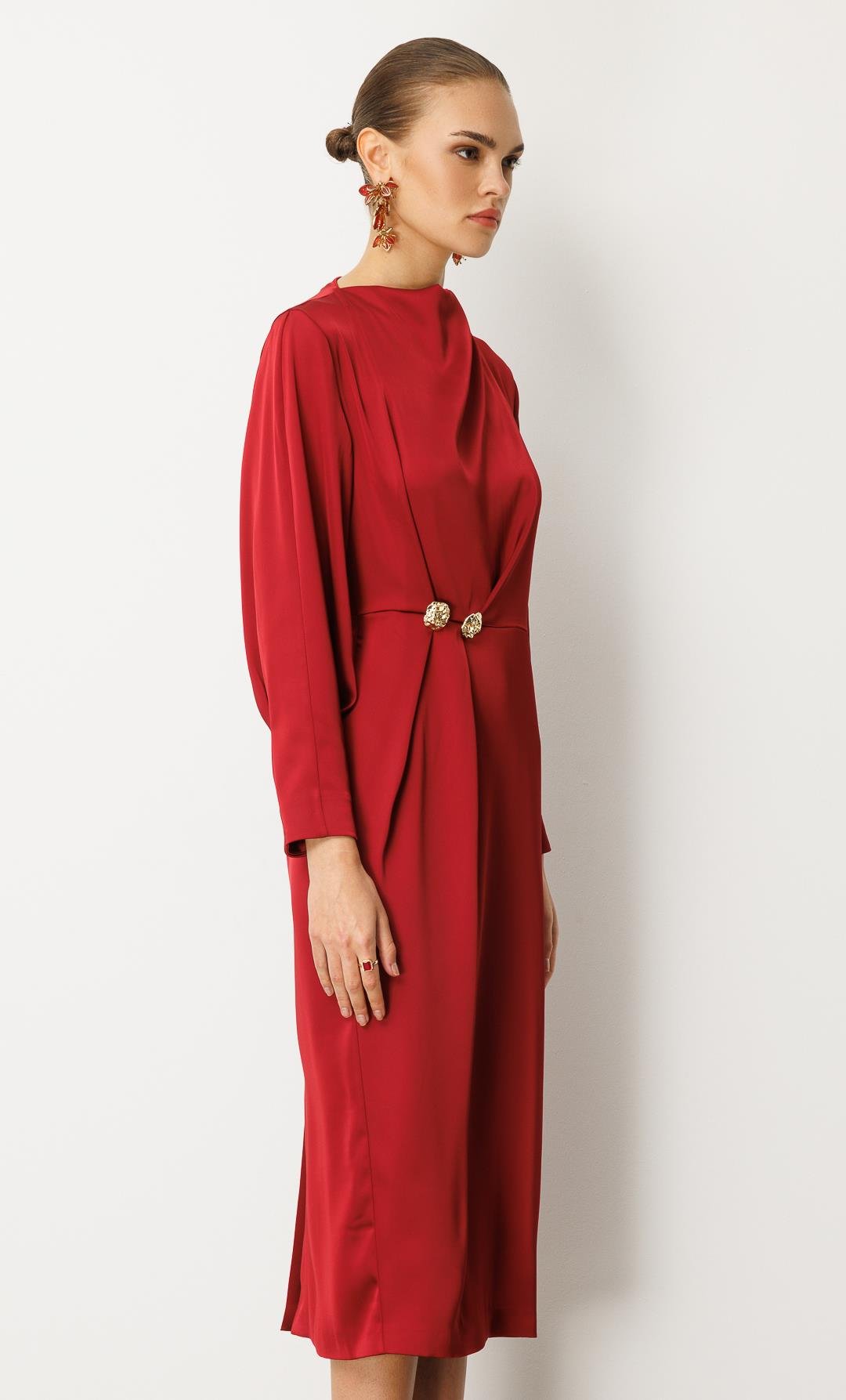  Drapeli Yüksek Yaka  Midi Elbise BORDO