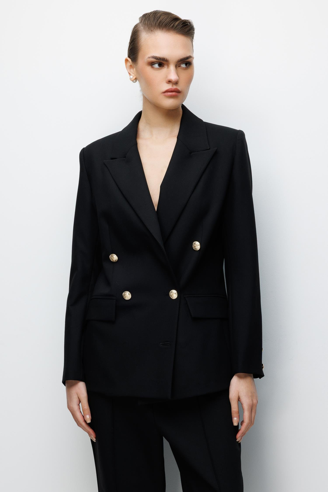 Astar Detaylı Kruveze Ceket SİYAH