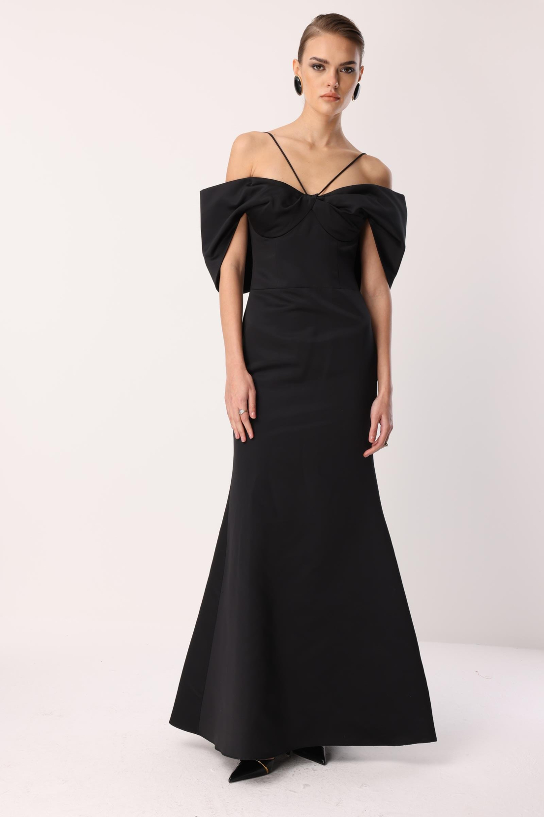 Balık Model Yaka Detaylı Maxi Abiye SİYAH