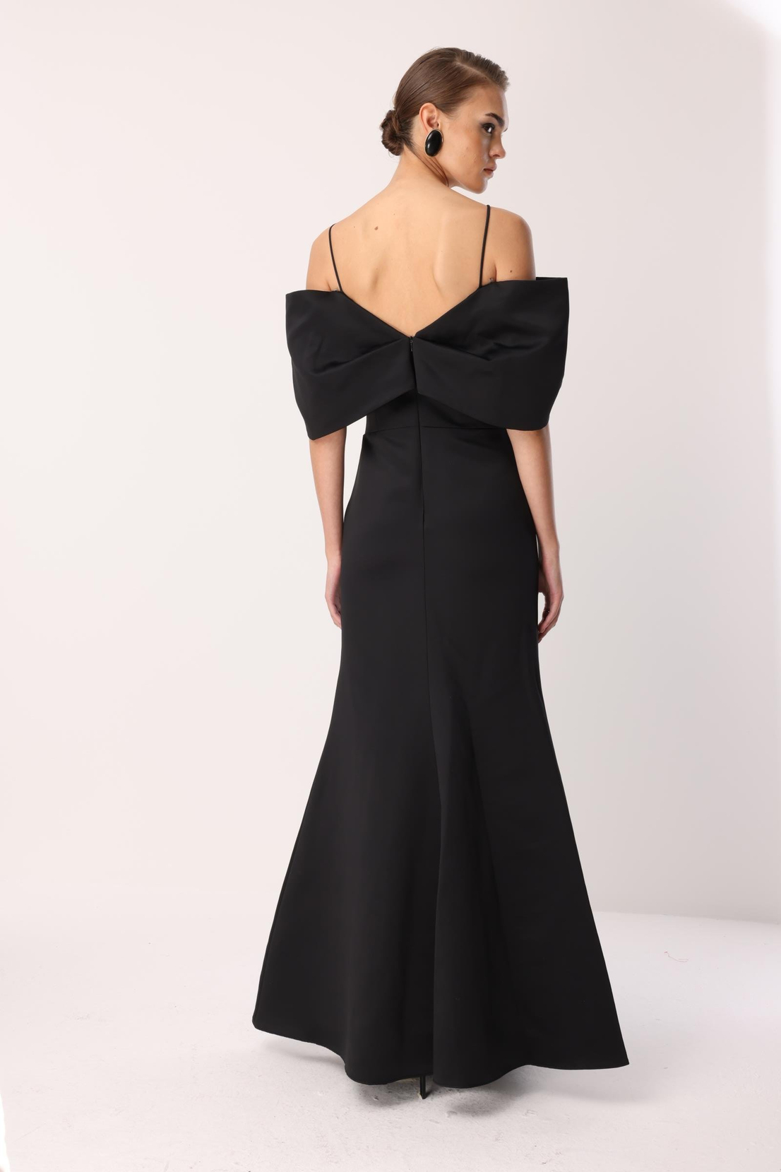 Balık Model Yaka Detaylı Maxi Abiye SİYAH