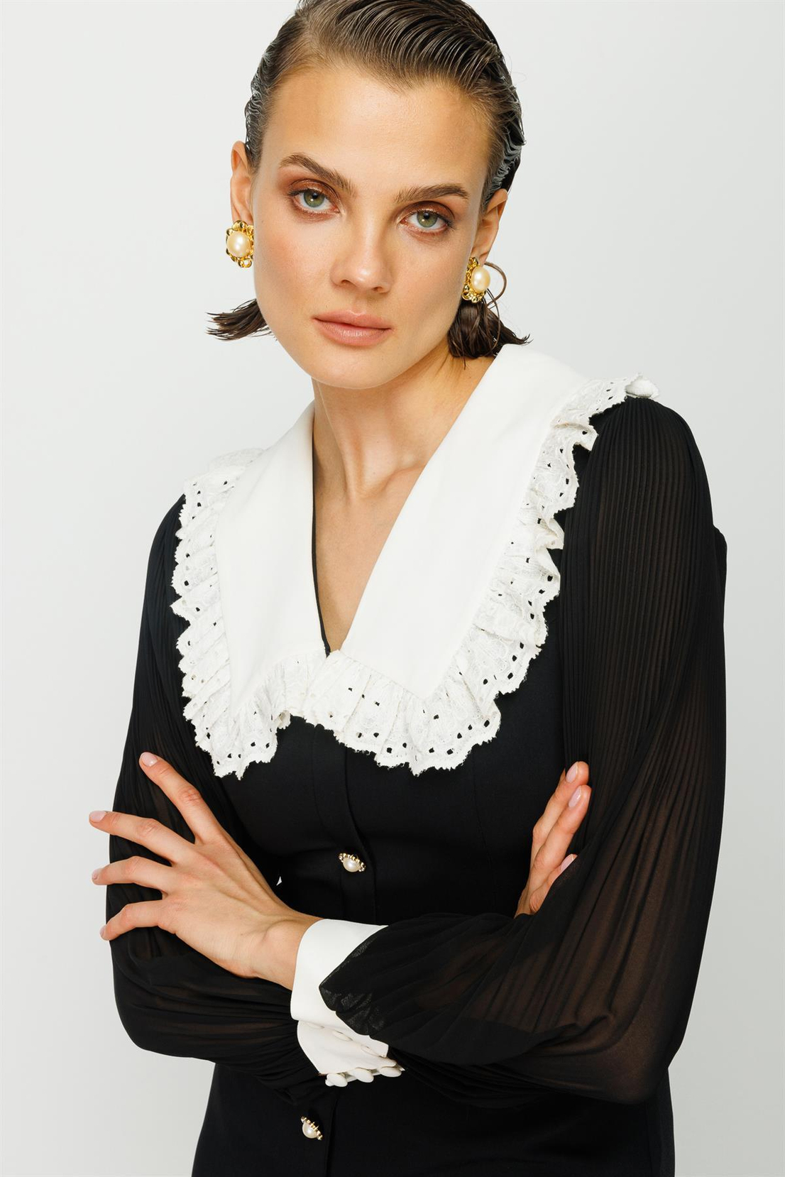 bebe-yakali-elbise-siyah-cf3ab7.jpg