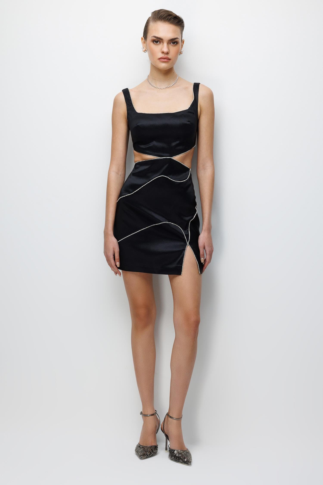 Bel Dekolte Detaylı Mini Yırtmaçlı Elbise SİYAH