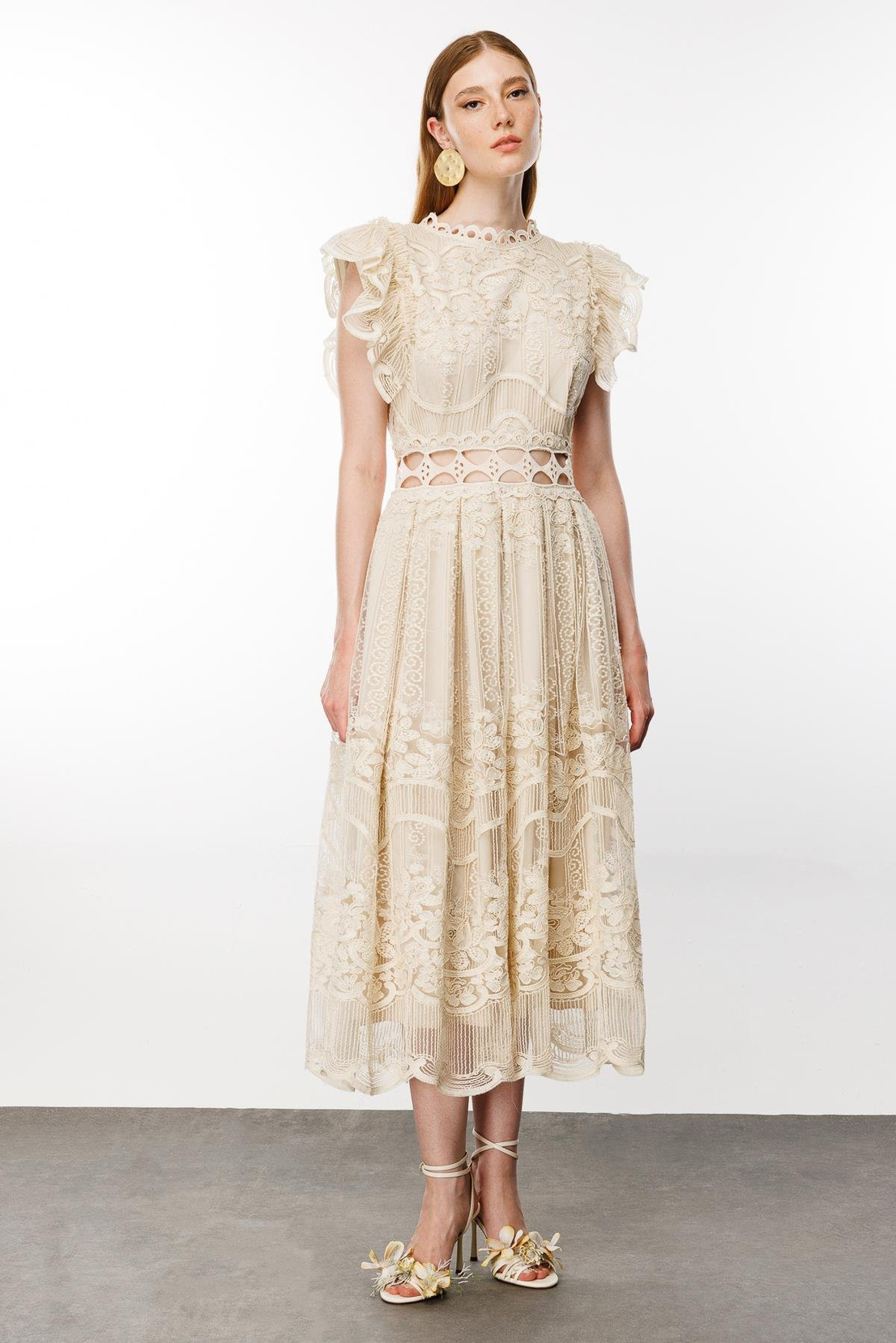 Bel Dekolte Şeritli Dantel Elbise BEJ