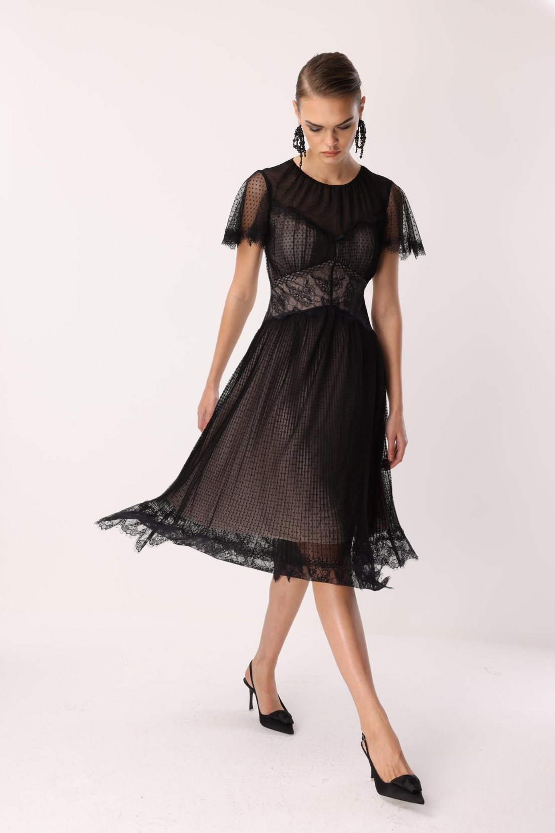 Dantel Garnili Tül Elbise SİYAH