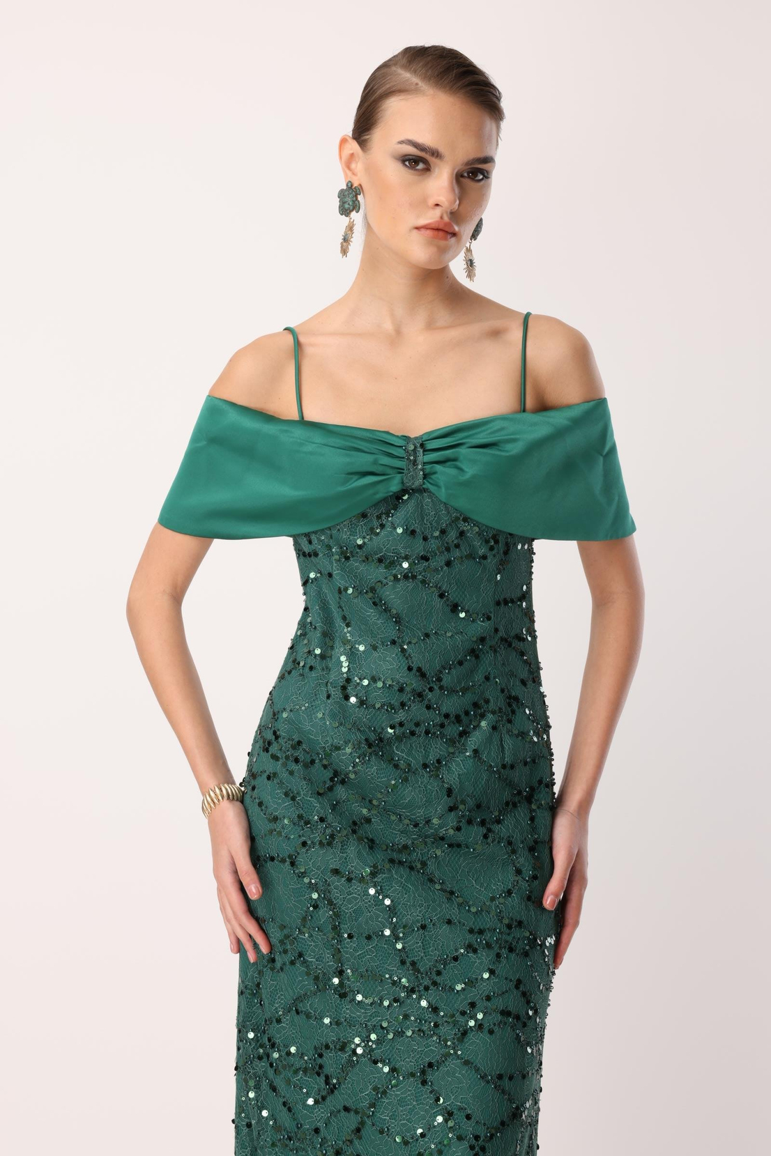 Dantel İşleme Detay Yaka Abiye ZÜMRÜT