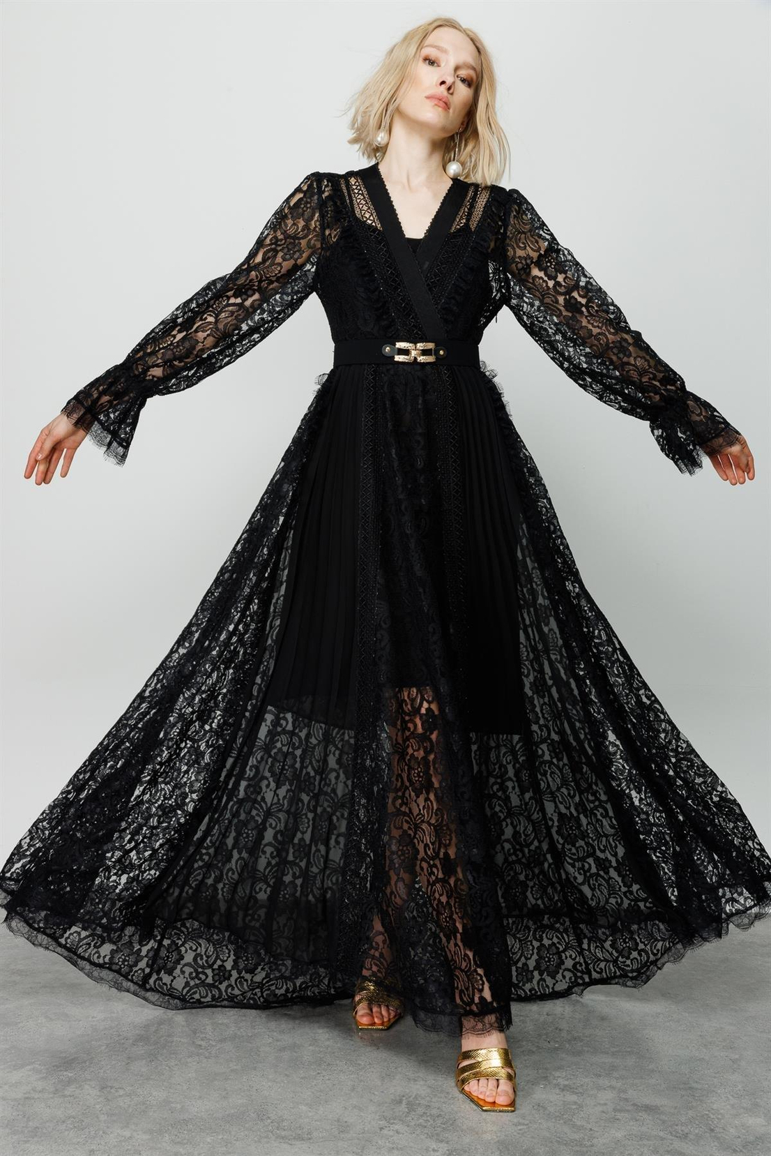 Dantel İşlemeli Kruvaze Elbise SİYAH